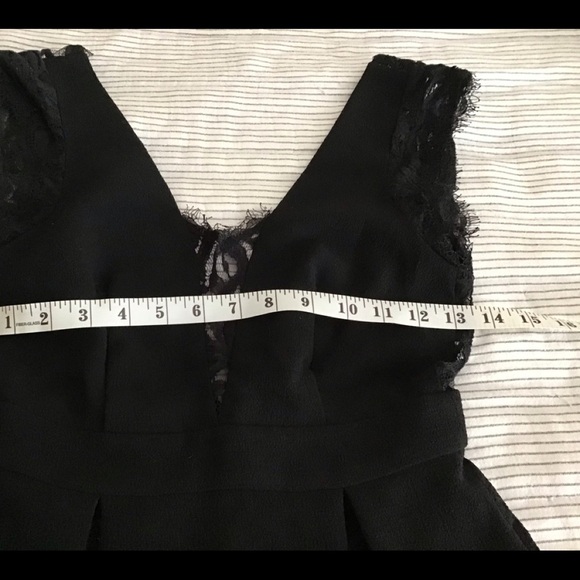 BCBGeneration Women's Black Lace Fit & Flare Dress  Size 0  EXCELLENT CONDITION - Picture 15 of 17